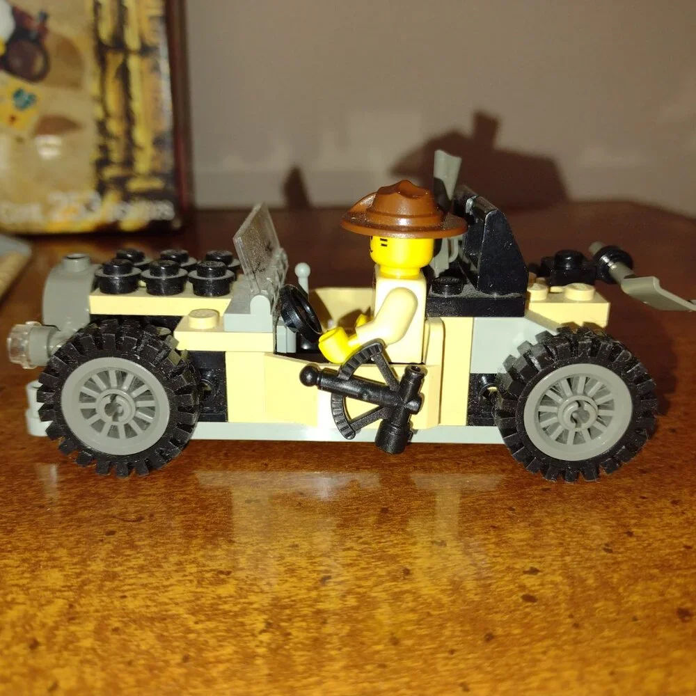 Like new Lego Mummy's Tomb Egyptian with original box and instructions, retired